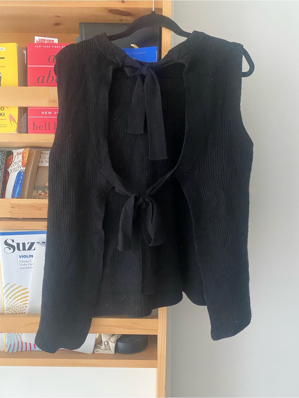 Wilfred Black Open-Back Bow Tie Knit Sweater Vest - Picture 2 of 8